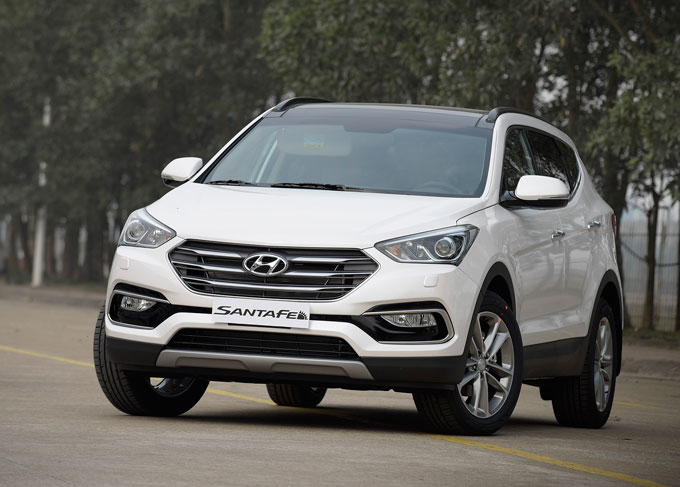 SantaFe 2017 khuyến mại sốc 230 triệu đồng - Khuyến mãi tốt nhất năm của Hyundai Gia Định